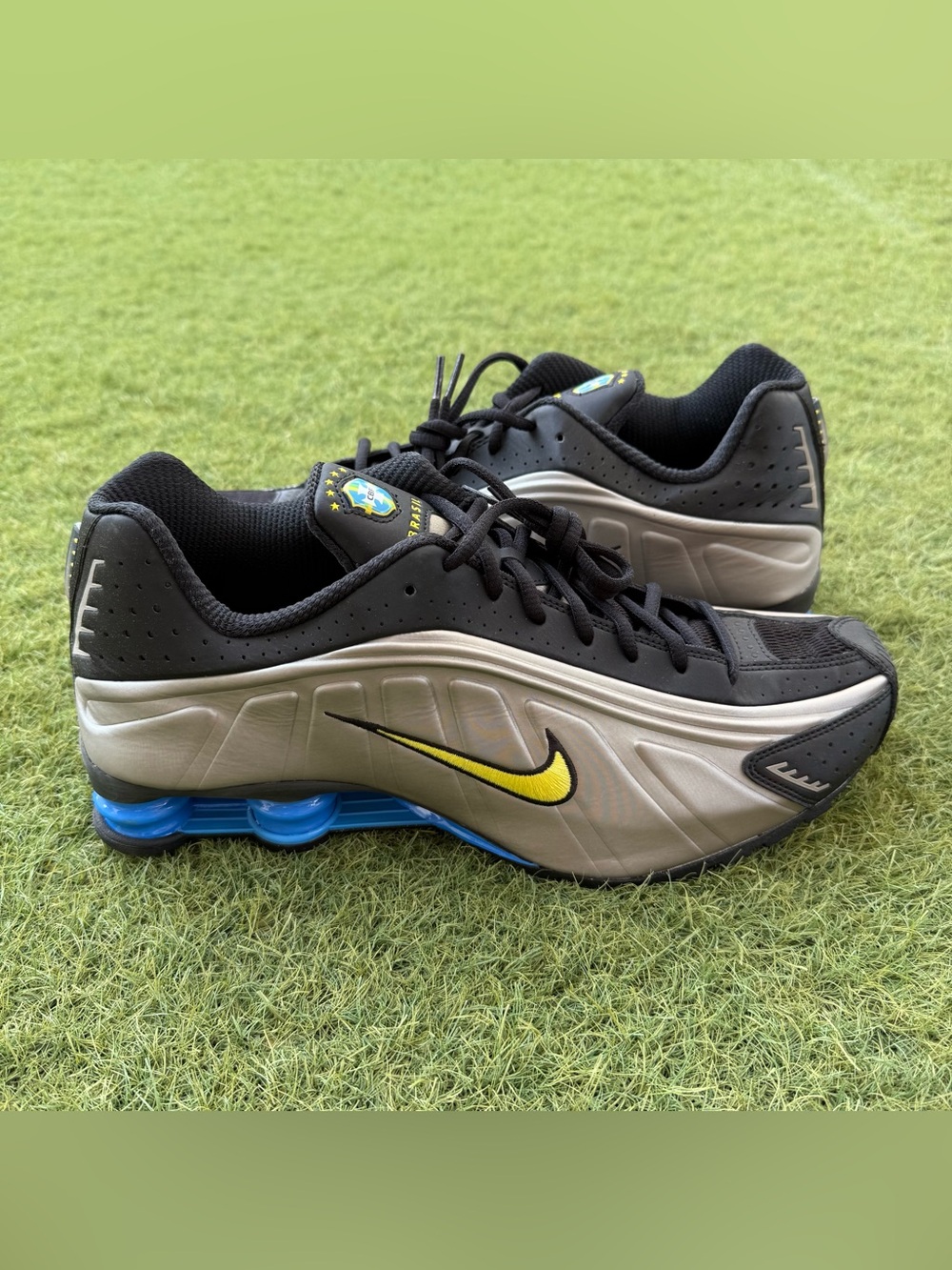 Nike Shox R4 - Picture 1 of 7